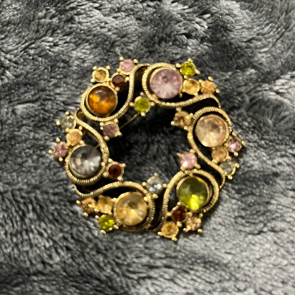 Vintage Monet Signed Brooch with Rhinestones